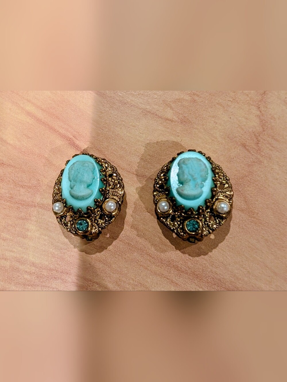 Turquoise Cameo Pearl Accent Vintage-Style Clip Earrings